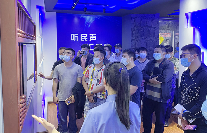 小五〇六直管部大理龍悅華府項目參觀(guān)大理州人民檢察院接受警示教育活動(dòng).jpg